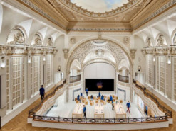 Apple превратила старинный театр в Лос-Анджелесе в свой магазин. Фото