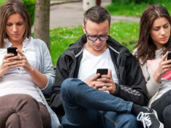 Ученые связали любовь к мобильным играм с нарушениями нервной системы