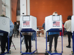 The New York Times: Российские хакеры “взламывают” доверие американцев к выборам