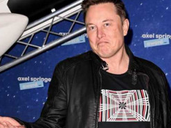 Судовими позовами до місяця не долетиш, – Ілон Маск гостро висловився про Джеффа Безоса