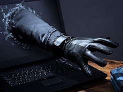 Невідомі інтернет-шахраї ошукали чоловіка на 8 тисяч гривень