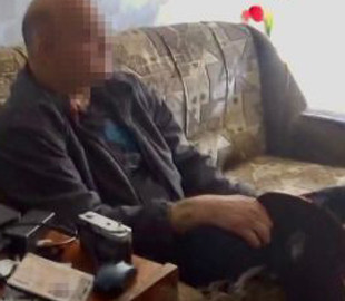 Понад 80 файлів дитячої порнографії: у Тернополі пенсіонера підозрюють у зґвалтуванні неповнолітнього