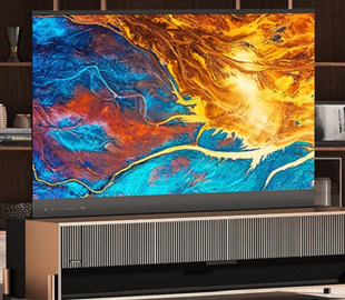 Hisense анонсировала первый в мире сворачивающийся лазерный телевизор
