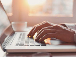 Телеграм-канали, які допоможуть переселенцям знайти роботу в Україні