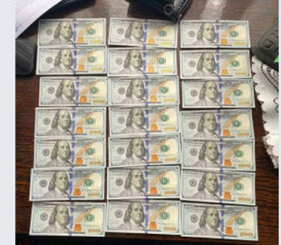 Митник і два прикордонники організували на кордоні зелений коридор для ухилянтів