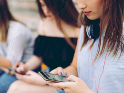 TikTok вызывает депрессии и нервные расстройства у подростков: что говорят об этом врачи