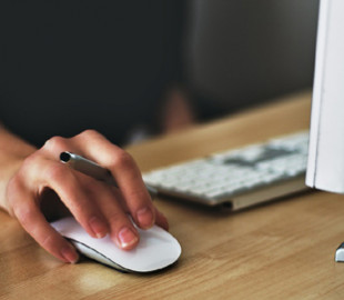 Пожилая одесситка стала жертвой «компьютерного мастера»