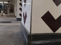 «Нужно было прилепить подорожник»: «Инновационный» ремонт в киевском метро рассмешил соцсети