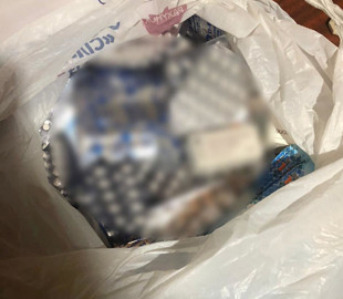 Полицейские задержали "фармацевтов", незаконно продававших лекарства через интернет