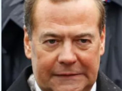 Медведев пригрозил Молдове большой войной и отключением газа