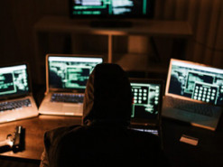 У кіберполіції розповіли, як максимально захистити себе від інтернет-шахраїв