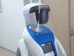 В Индонезии на борьбу с пандемией вышли роботы