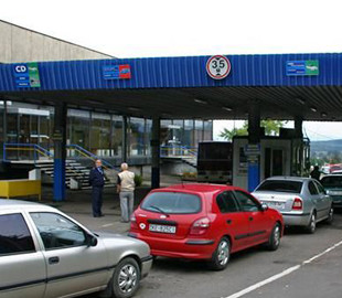 Очередь по SMS: на границе с Венгрией оптимизируют движение через КПП