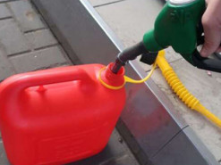 Шахраї наживаються на продажі бензину: як працює схема