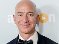 Основателю Amazon Джеффу Безосу, богатейшему человеку на Земле - 55. Фотогалерея
