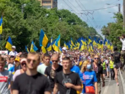 "Мариуполь сделал свой выбор": в сети напомнили, как город праздновал освобождение от оккупантов. Фото