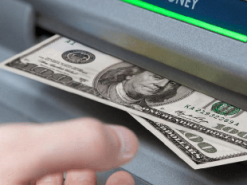 Программист нашёл баг в банкоматах и за год разбогател на миллион долларов