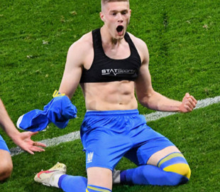 “Долина троянд імені Довбика”: соцмережі вибухнули мемами на переможний гол черкащанина