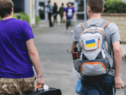 Як виїхати чоловікам-студентам, які навчаються за кордоном: відповідь МВС