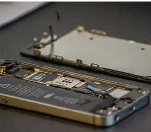 Apple не зрадіє: Європарламент змусив виробників техніки продовжувати гарантію після ремонту