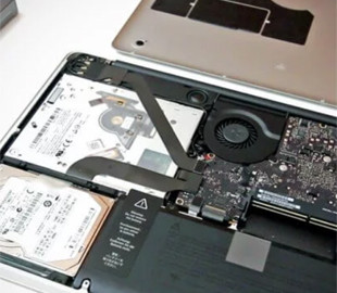 Apple могут обязать разрешить владельцам самим улучшать MacBook