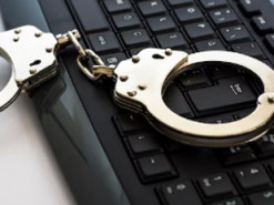 Жінка, яка писала про "російський Херсон", постала перед судом