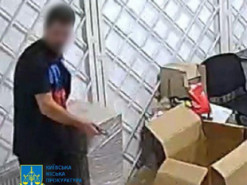 Засуджено українця, який торгував гранатометами через інтернет та пошту