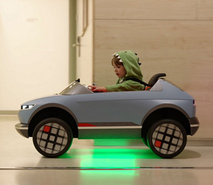 Hyundai показала в действии больничный детский электрокар с ИИ