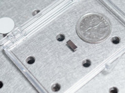 В Канаде впервые сконструирован простой и недорогой лазер на кремнии