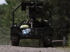 Озброєний кулеметом Browning і має БК на 420 набоїв: Україна тестує новий дрон Droid