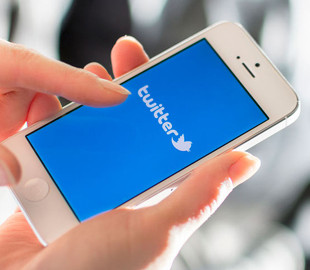 Twitter будет бороться с фейковыми новостями