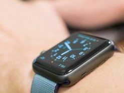  	 Аналитики ожидают более чем 40-процентный рост рынка смарт-часов в 2018 году