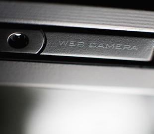 Хакеры взломали домашние камеры пользователей и выложили видео на порносайты