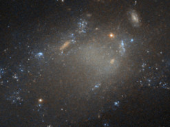 В мережі показали фото ультрадифузної галактики на відстані 4 млрд світлових років від Землі