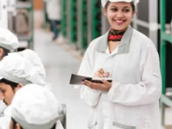 Практично усі смартфони Xiaomi збирають жінки