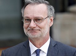 Гендиректор Accenture уволился по состоянию здоровья