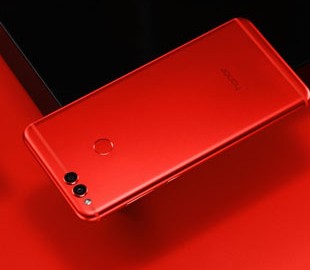 Huawei представила ярко-красный смартфон Honor 7X