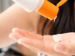 Рецепты солнцезащитных кремов из интернета грозят ожогами кожи