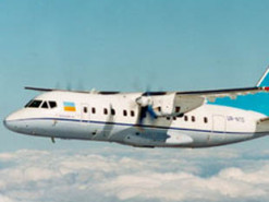 СЕТАМ выставил на продажу самолет АН-140 за 22 миллиона. ФОТО