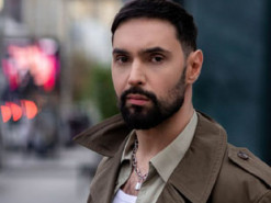 Віталій Козловський присвятив пісню героям Азовсталі та показав чуттєвий кліп до неї