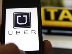 В Нью-Йорке водитель Uber выгнал из машины целующихся девушек