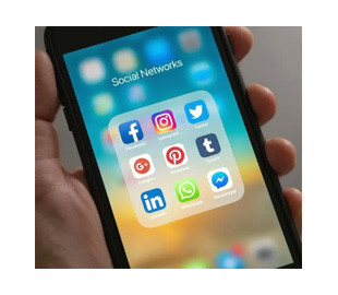 Шпигуни всередині смартфона: які додатки таємно збирають дані власника iPhone