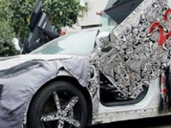 Geely разрабатывает электромобиль с дверями в стиле Lambo