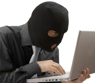 Мошенники используют Facebook и Google для распространения вредоносного ПО