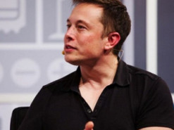 Илон Маск стал четвертым в списке богатейших людей мира по версии Bloomberg