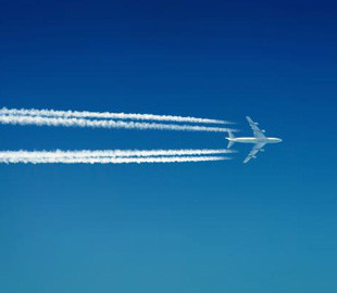 Пассажиры 10 авиакомпаний смогут пользоваться Wi-Fi во время полета