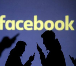 Facebook передает данные пользователей операторам