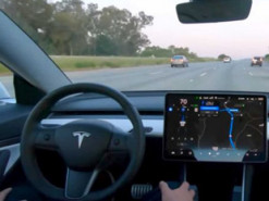Первые покупатели электромобилей Tesla получили на пробу автопилот FSD Beta v10