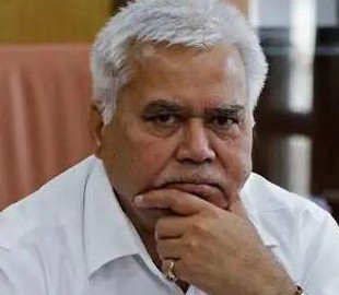 Глава индийского регулятора опубликовал свой ID и ждет хакерских атак