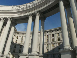 Україна просить партнерів пояснити, чому видалили хмарні сервіси із санкційного пакета